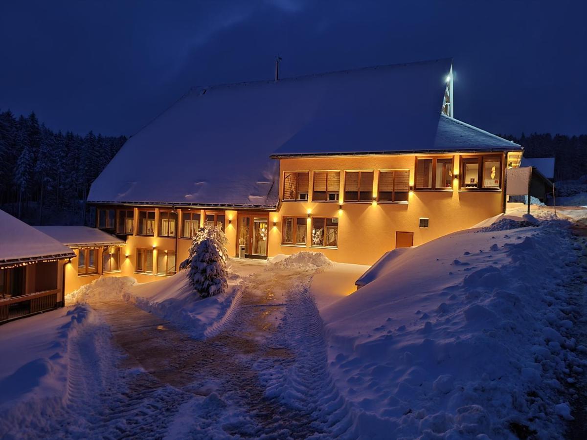 Hotel Thaelerhaeusle Furtwangen Esterno foto