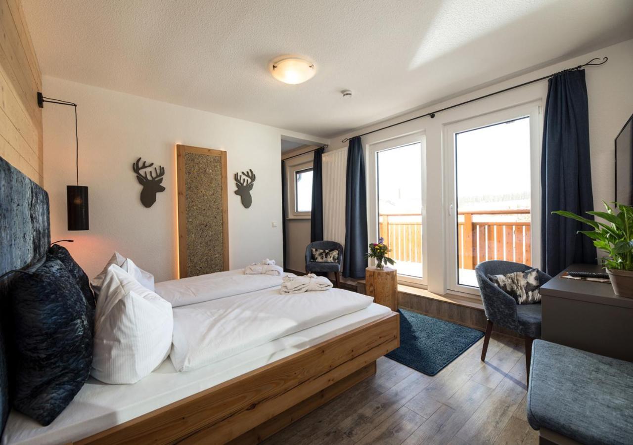 Hotel Thaelerhaeusle Furtwangen Esterno foto