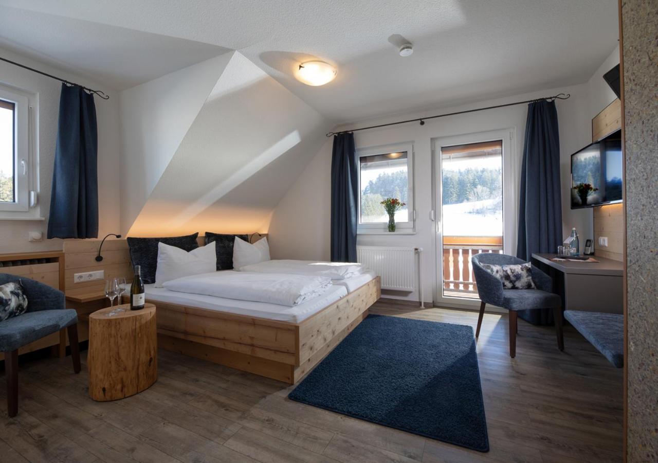 Hotel Thaelerhaeusle Furtwangen Esterno foto