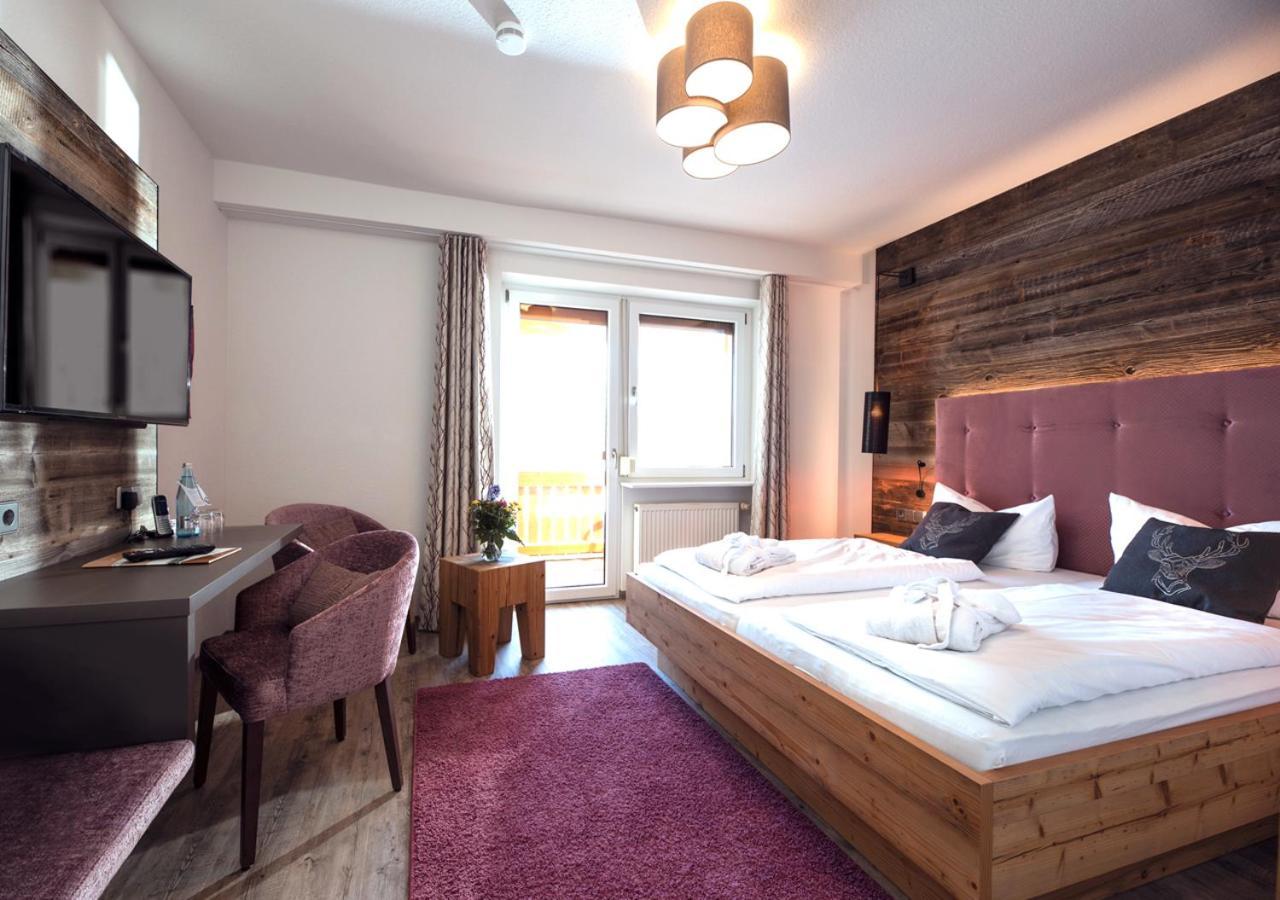 Hotel Thaelerhaeusle Furtwangen Esterno foto