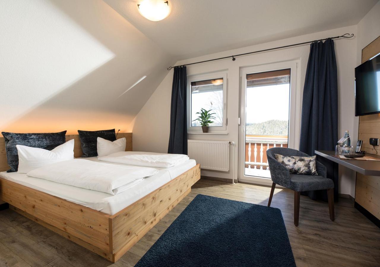 Hotel Thaelerhaeusle Furtwangen Esterno foto