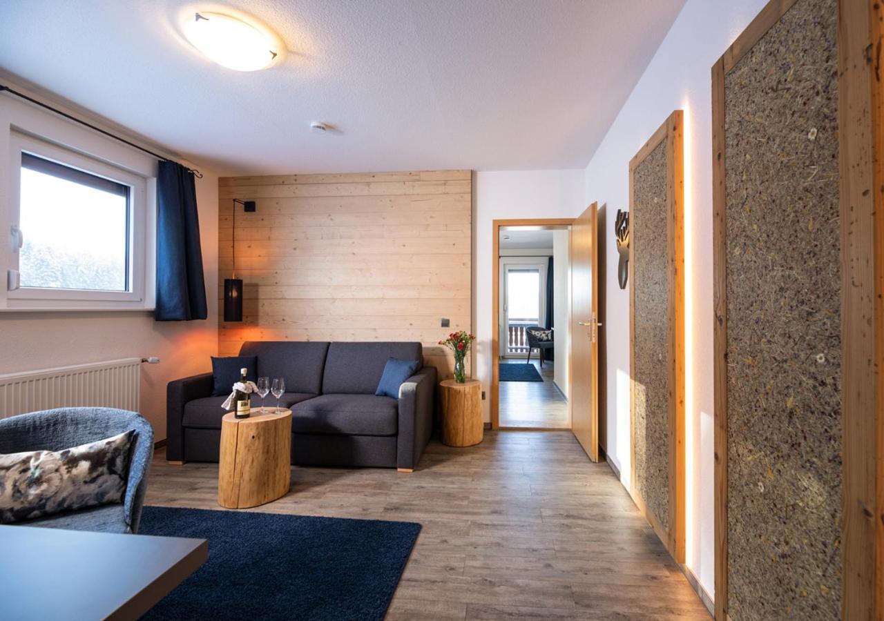 Hotel Thaelerhaeusle Furtwangen Esterno foto