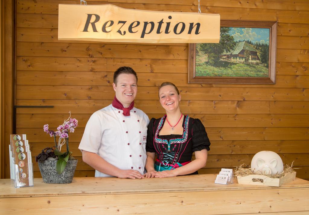 Hotel Thaelerhaeusle Furtwangen Esterno foto